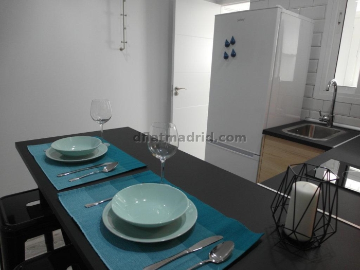 Apartamento Luminoso en Chamartin de 1 Dormitorio #1851 en Madrid