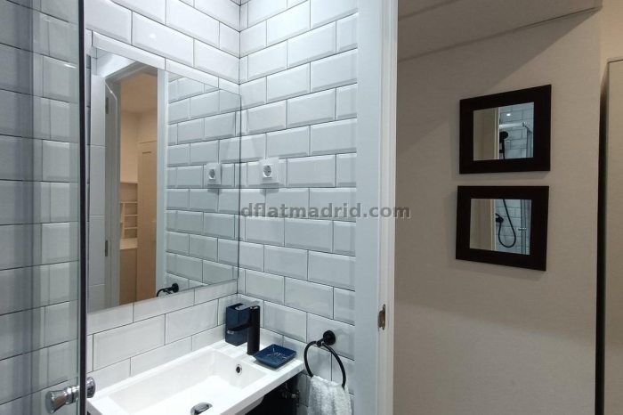 Apartamento Luminoso en Chamartin de 1 Dormitorio #1852 en Madrid