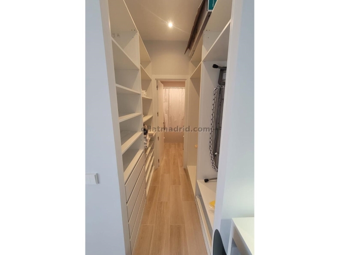 Apartamento con terraza en Salamanca de 2 Dormitorios #1850 en Madrid