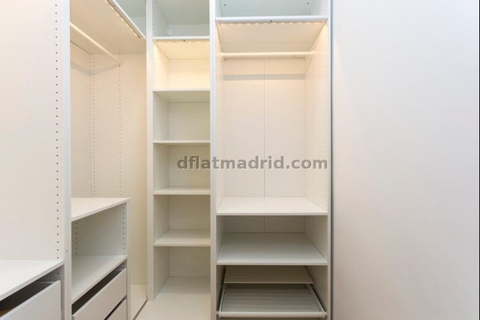 Apartamento en Centro de 1 Dormitorio #1858 en Madrid