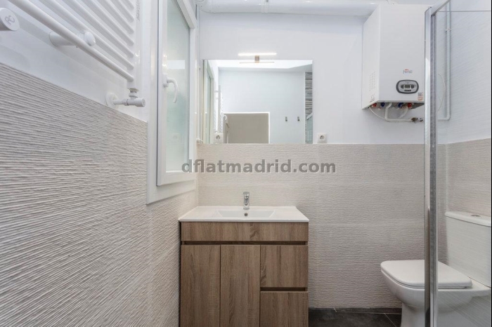 Apartamento en Centro de 1 Dormitorio #1858 en Madrid