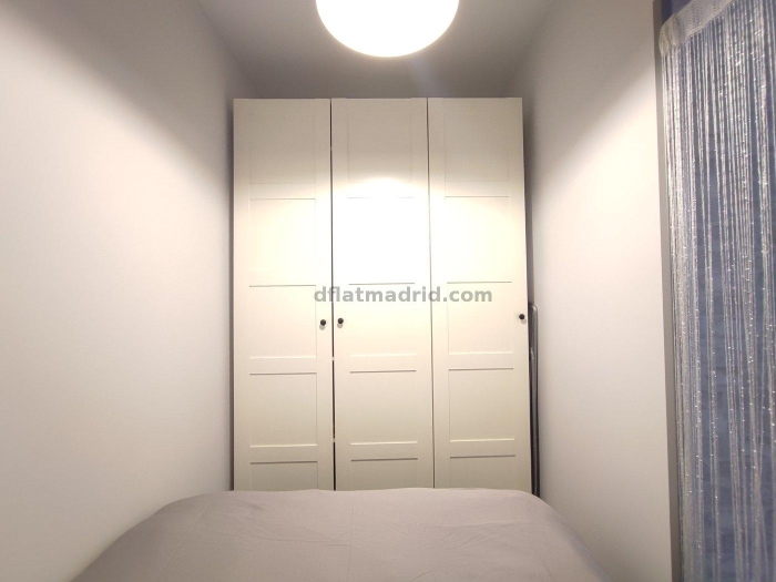 Apartamento Luminoso en Centro de 1 Dormitorio #1868 en Madrid