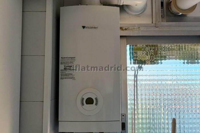 Apartamento Amplio en Moratalaz de 3 Dormitorios con terraza #1869 en Madrid