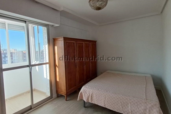 Apartamento Amplio en Moratalaz de 3 Dormitorios con terraza #1869 en Madrid