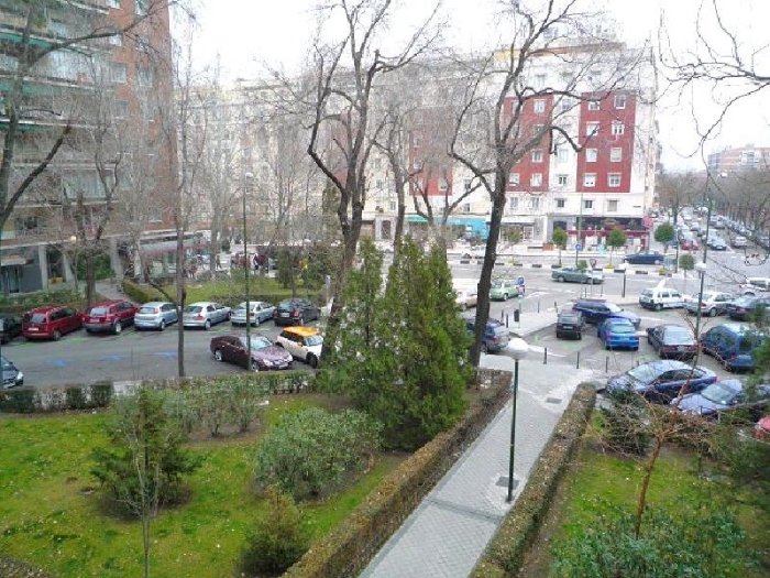 Apartamento Tranquilo en Chamartin de 1 Dormitorio #340 en Madrid