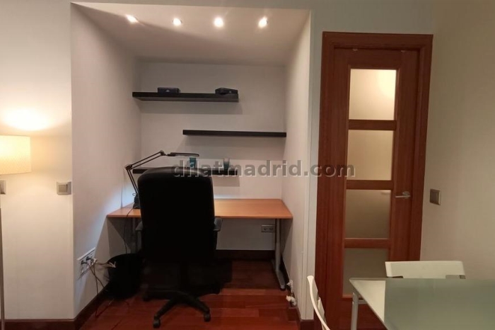 Apartamento Tranquilo en Chamartin de 1 Dormitorio #340 en Madrid