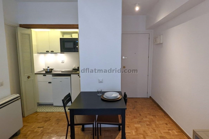 Apartamento en Centro de 1 Dormitorio con terraza #1901 en Madrid