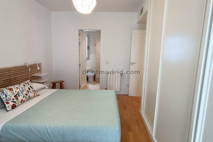 Apartamento con Terraza en Hortaleza de 2 Dormitorios #1909 en Madrid