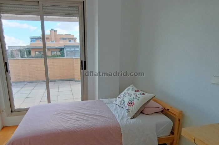 Apartamento con Terraza en Hortaleza de 2 Dormitorios #1909 en Madrid