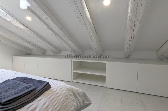 Apartamento en Centro de 1 Dormitorio #1910 en Madrid