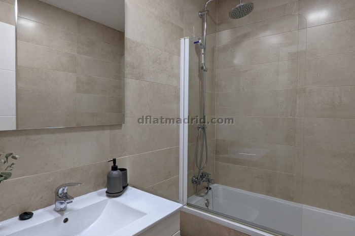 Apartamento en Tetuan de 2 Dormitorios #1911 en Madrid