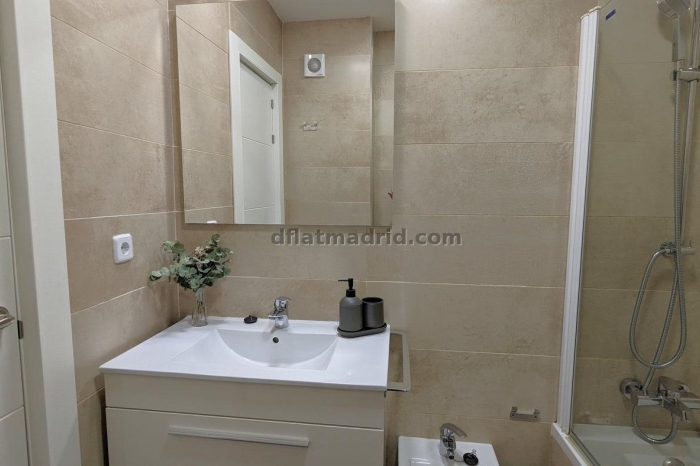 Apartamento en Tetuan de 2 Dormitorios #1911 en Madrid