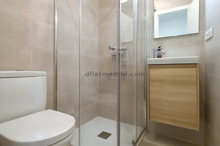 Bright Apartment in Centro of 2 Bedrooms #1908 in Madrid