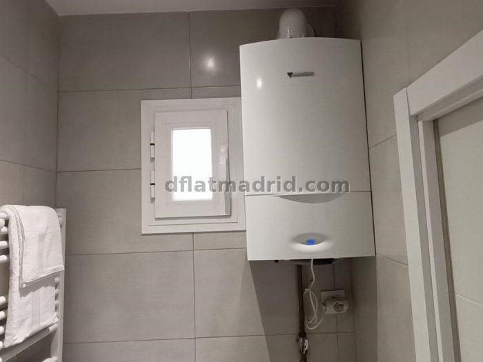 Apartamento Tranquilo en Tetuan de 1 Dormitorio #1916 en Madrid