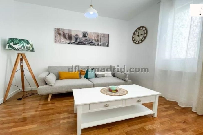 Apartamento luminoso en Chamberi de 1 Dormitorio #1917 en Madrid