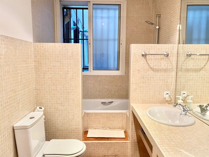 Apartamento Céntrico en Chamberi de 2 Dormitorios #1923 en Madrid