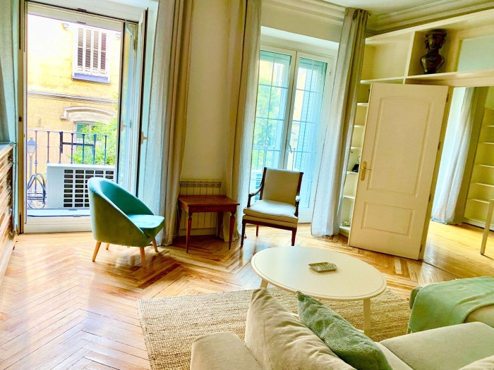Apartamento Céntrico en Chamberi de 2 Dormitorios #1923 en Madrid