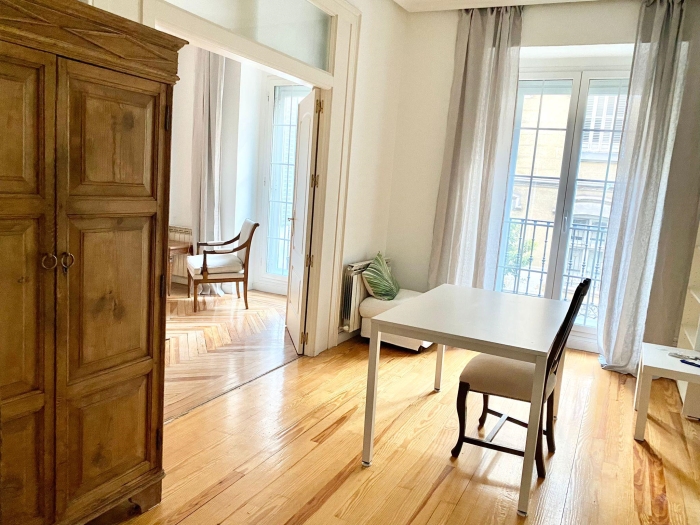 Apartamento Céntrico en Chamberi de 2 Dormitorios #1923 en Madrid