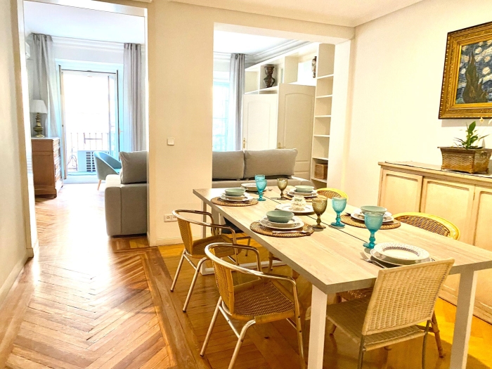 Apartamento Céntrico en Chamberi de 2 Dormitorios #1923 en Madrid