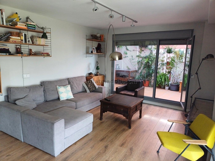 Apartamento con Terraza en Fuencarral de 3 Dormitorios #1933 en Madrid