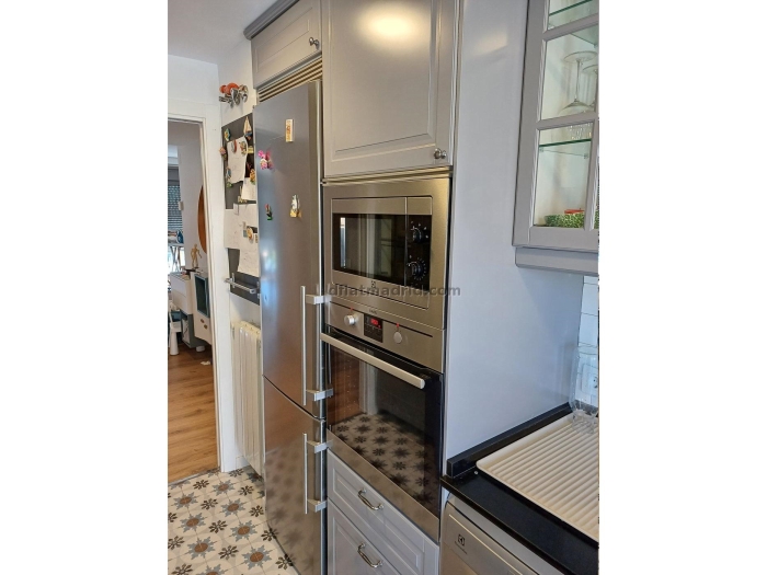 Apartamento con Terraza en Fuencarral de 3 Dormitorios #1933 en Madrid