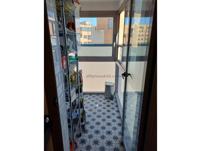 Apartamento con Terraza en Fuencarral de 3 Dormitorios #1933 en Madrid