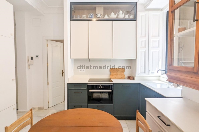 Apartamento en Centro de 1 Dormitorio #1886 en Madrid