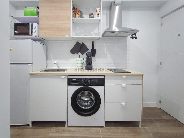 Apartamento en Tetuan de 1 Dormitorio #1947 en Madrid