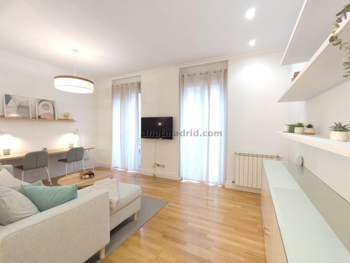 Apartamento en Chamberi de 2 Dormitorios #1941 en Madrid