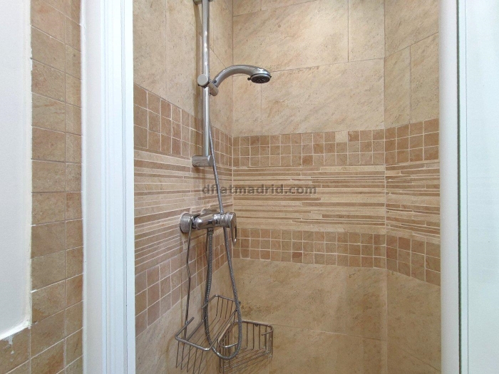 Apartamento en Chamberi de 2 Dormitorios #1941 en Madrid