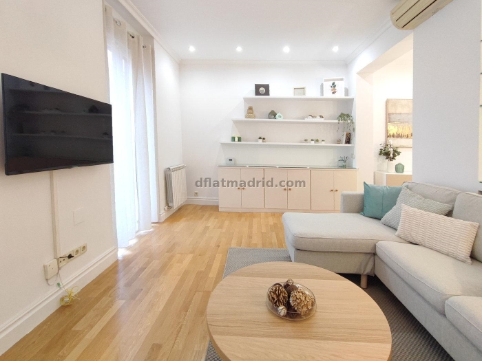 Apartamento en Chamberi de 2 Dormitorios #1941 en Madrid