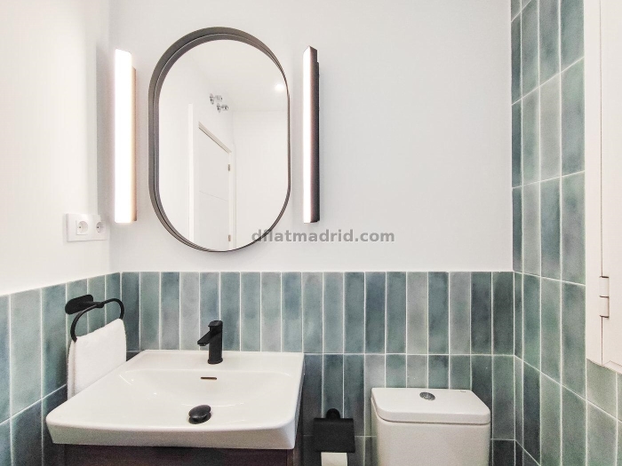 Apartamento en Chamberi de 1 Dormitorio #1957 en Madrid