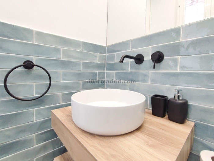Apartamento en Chamberi de 1 Dormitorio #1957 en Madrid