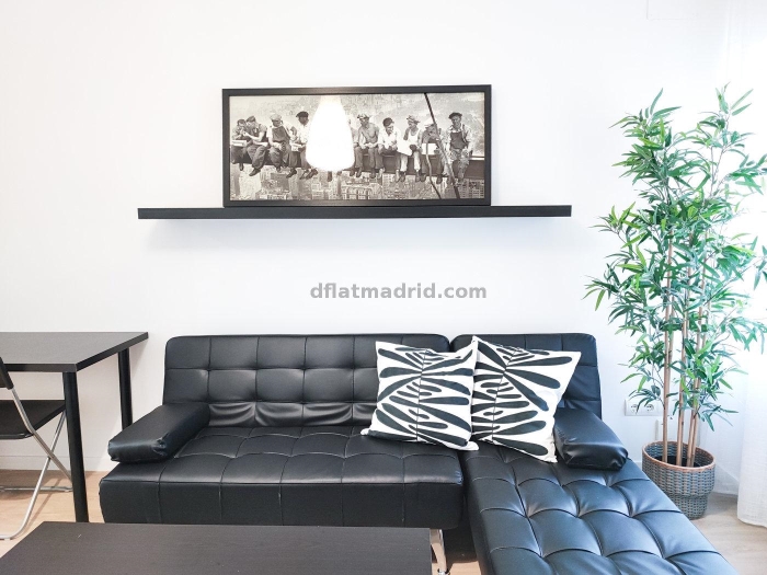 Cosy Apartment in Tetuan of 1 Bedroom #1956 in Madrid