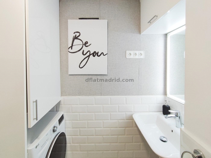 Apartamento Acogedor en Arganzuela de 1 Dormitorio #1954 en Madrid
