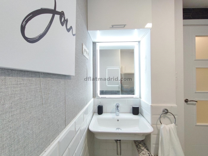Apartamento Acogedor en Arganzuela de 1 Dormitorio #1954 en Madrid
