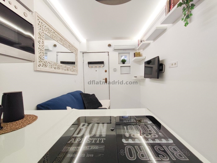 Apartamento Acogedor en Arganzuela de 1 Dormitorio #1954 en Madrid