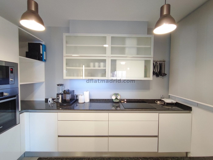 Apartamento Amplio en Retiro de 4 Dormitorios #1961 en Madrid