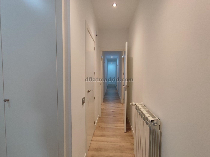 Apartamento Amplio en Retiro de 4 Dormitorios #1961 en Madrid