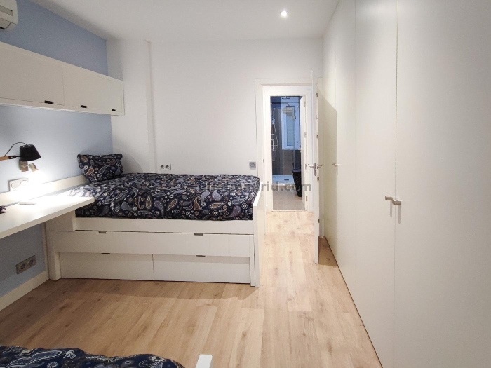 Apartamento Amplio en Retiro de 4 Dormitorios #1961 en Madrid