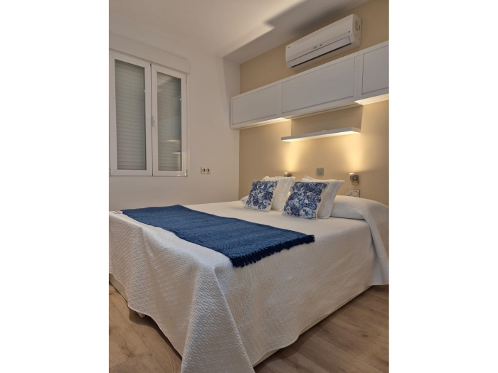 Apartamento Amplio en Retiro de 4 Dormitorios #1961 en Madrid