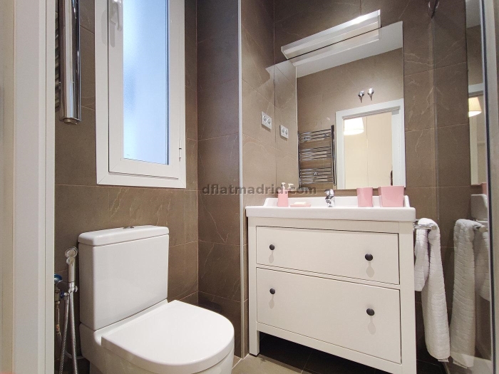 Apartamento Amplio en Retiro de 4 Dormitorios #1961 en Madrid