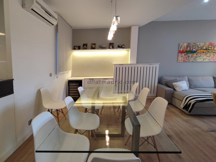 Apartamento Amplio en Retiro de 4 Dormitorios #1961 en Madrid