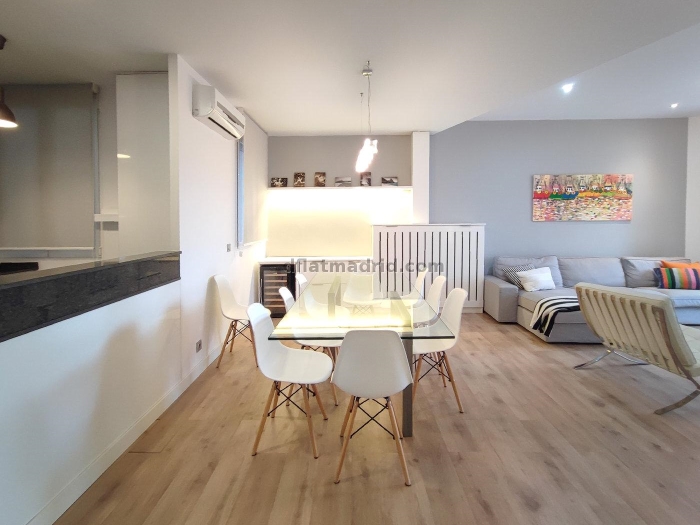 Apartamento Amplio en Retiro de 4 Dormitorios #1961 en Madrid