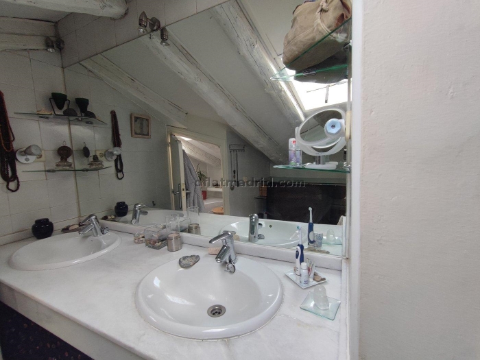 Apartment in Centro of 1 Bedroom #1967 in Madrid
