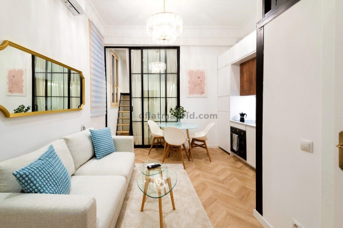 Quiet Apartment in Centro of 2 Bedrooms #1962 in Madrid