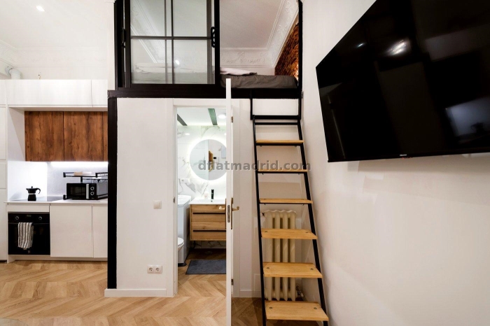 Quiet Apartment in Centro of 2 Bedrooms #1962 in Madrid