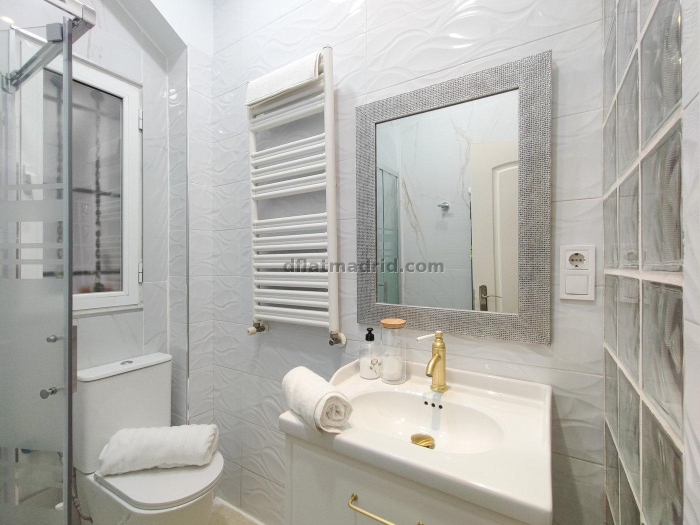 Apartamento Acogedor en Chamberi de 1 Dormitorio #1985 en Madrid