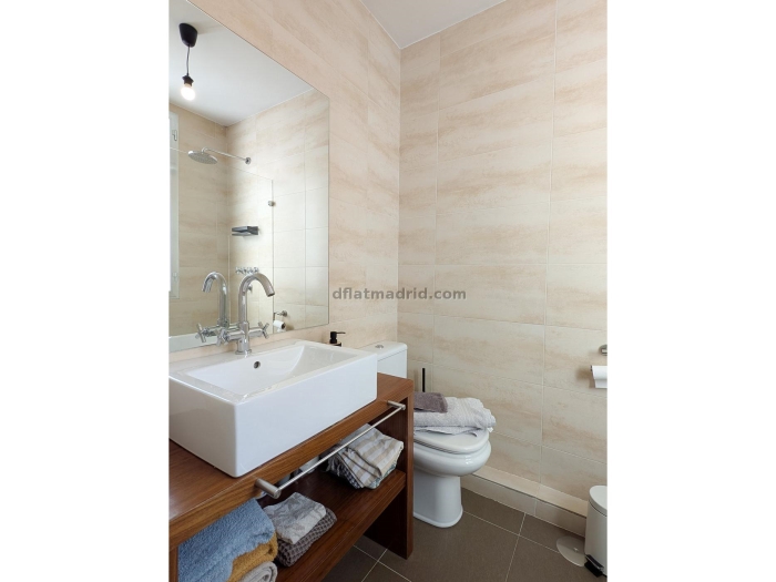 Apartamento luminoso en Centro de 1 Dormitorio #1988 en Madrid