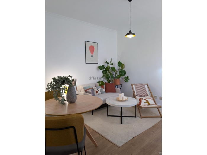 Apartamento luminoso en Centro de 1 Dormitorio #1988 en Madrid
